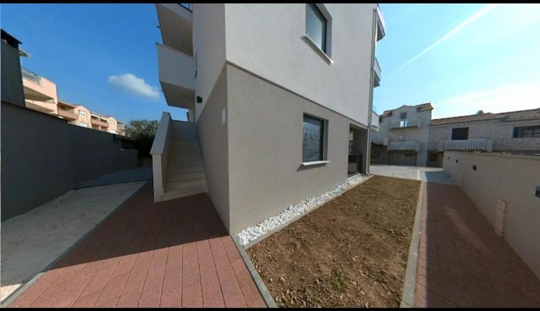 New Apartman P & B Lejlighed Trogir Eksteriør billede